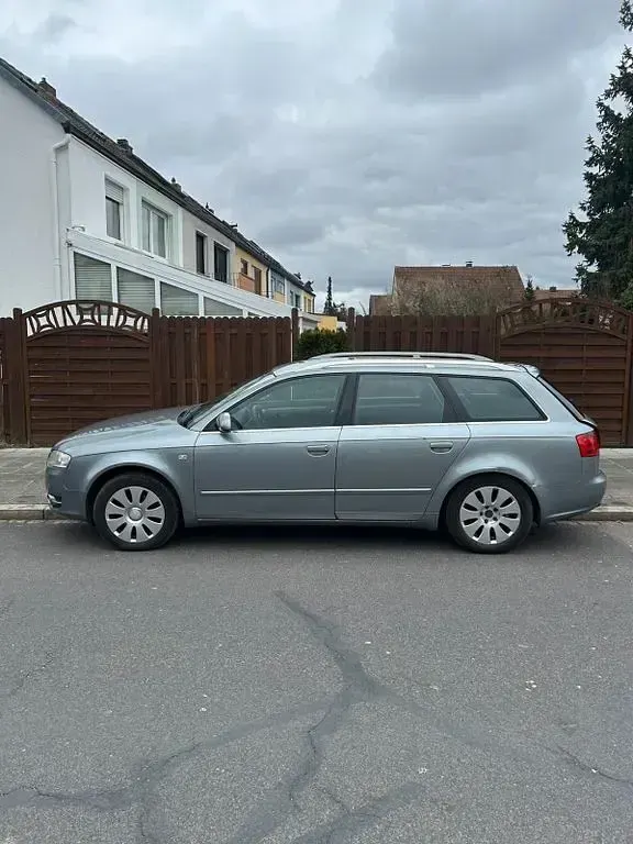 Używany Audi A4 140 KM (102 kW) 2005 Szary Kombi