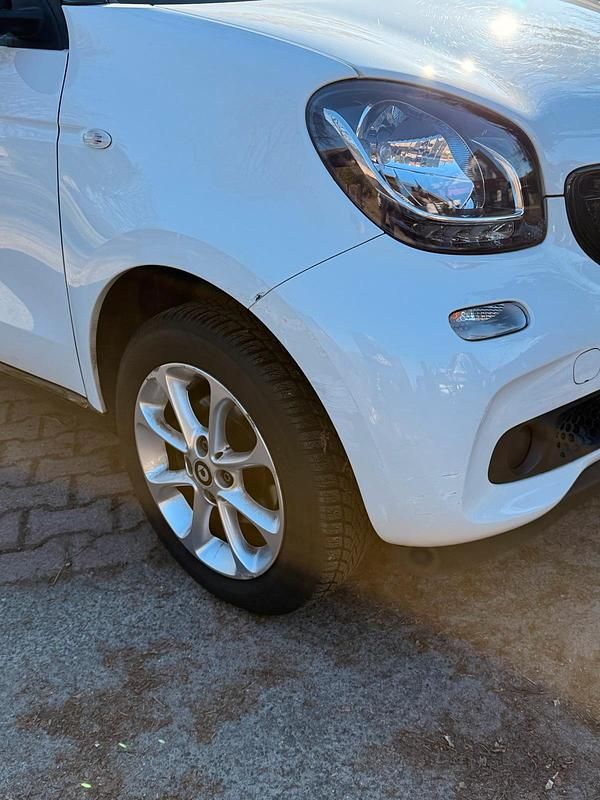 Gebraucht Smart ForFour 71 PS (52 kW) 2015 Weiß Kleinwagen