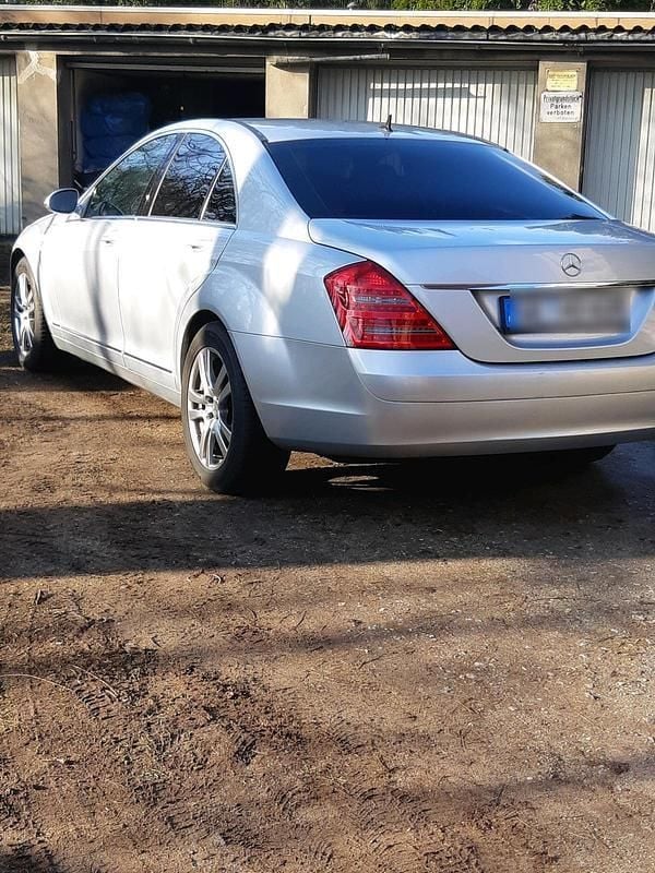 Silber Gebraucht 2006 Mercedes S320 Limousine | 6.900 € (Fairer Preis) - Bild 1/4