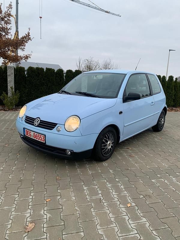 Blau Gebraucht 2001 VW Lupo Kleinwagen | 1.500 € (Etwas zu teuer) - Bild 1/4