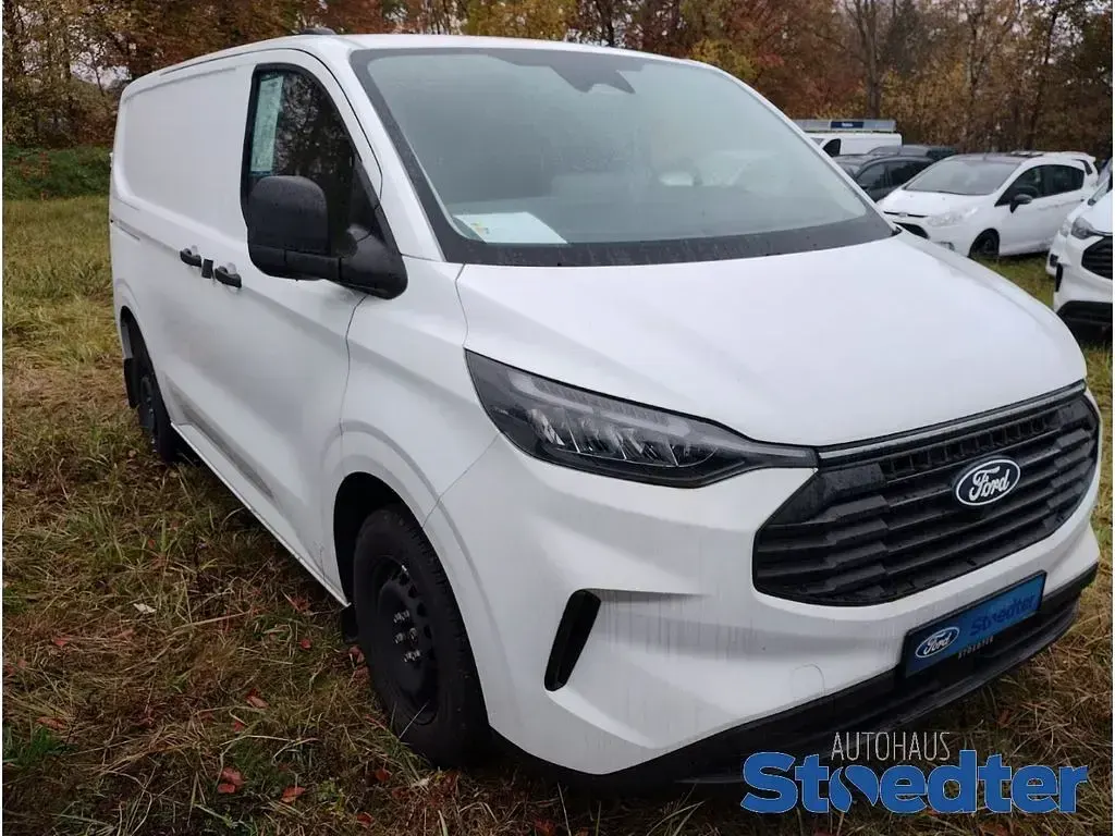 Gebraucht Ford T Trend 105 PS (77 kW) 2024 Weiß Van / Kleinbus