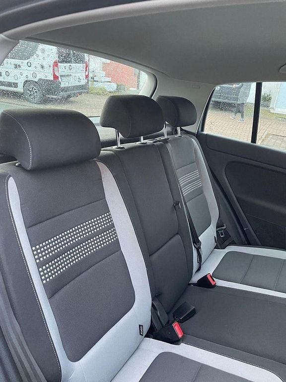 Gebraucht VW Golf Plus Cross 122 PS (89 kW) 2013 Grau Van / Kleinbus