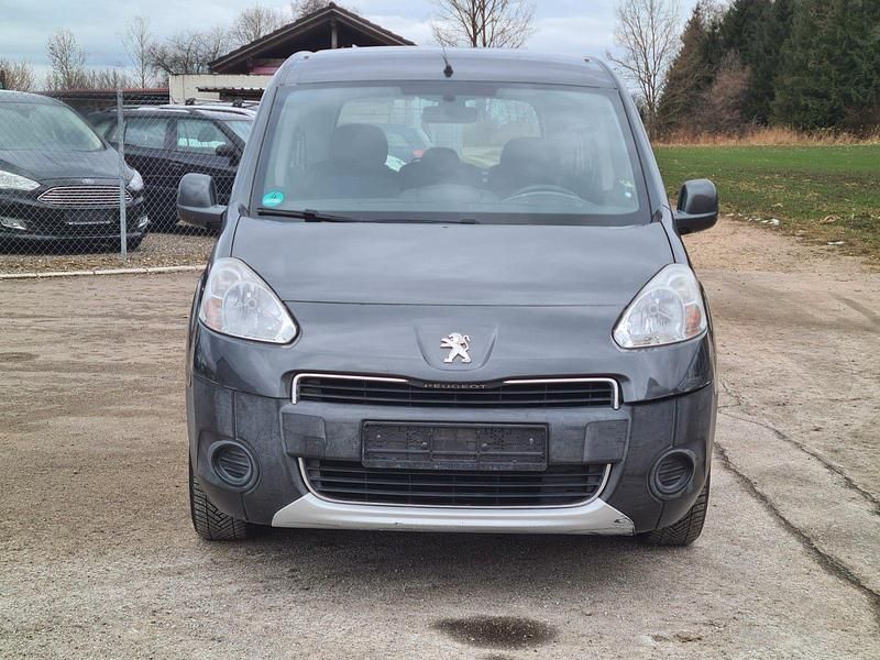 Gebraucht Peugeot Partner Tepee Style 98 PS (72 kW) 2014 Grau Van / Kleinbus