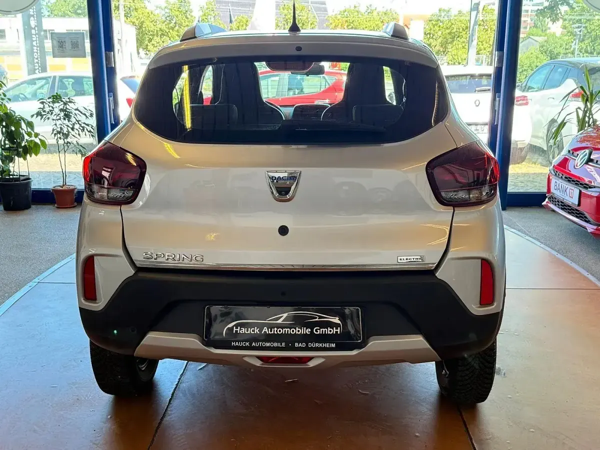 Gebraucht Dacia Spring Comfort Plus 33 kW (45 PS) 2021 Grau Kleinwagen