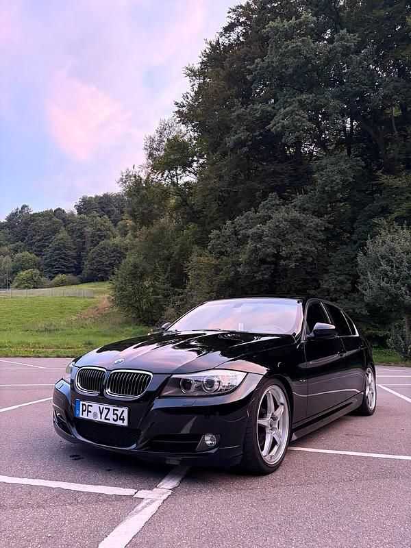 Schwarz Gebraucht 2008 BMW 335 Performance Limousine | 16.500 € (Fairer Preis) - Bild 1/4