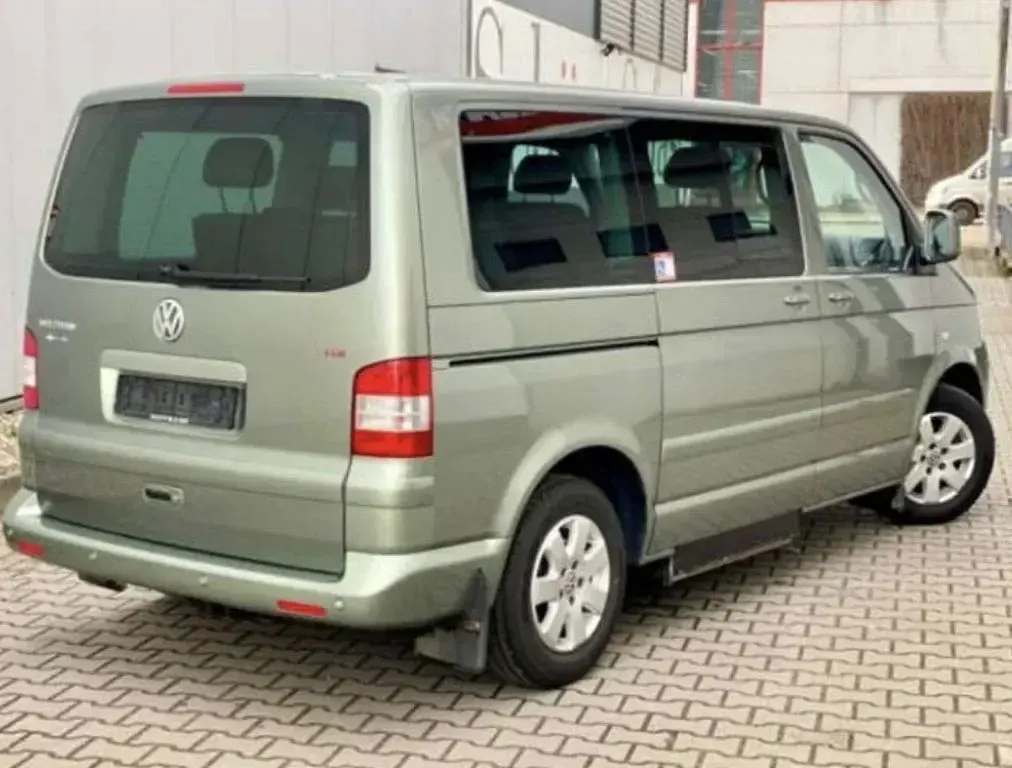 Gebraucht VW Multivan Comfortline 174 PS (127 kW) 2004 Grün Van / Kleinbus