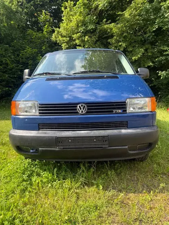 Gebraucht VW T4 88 PS (64 kW) 2002 Blau Van