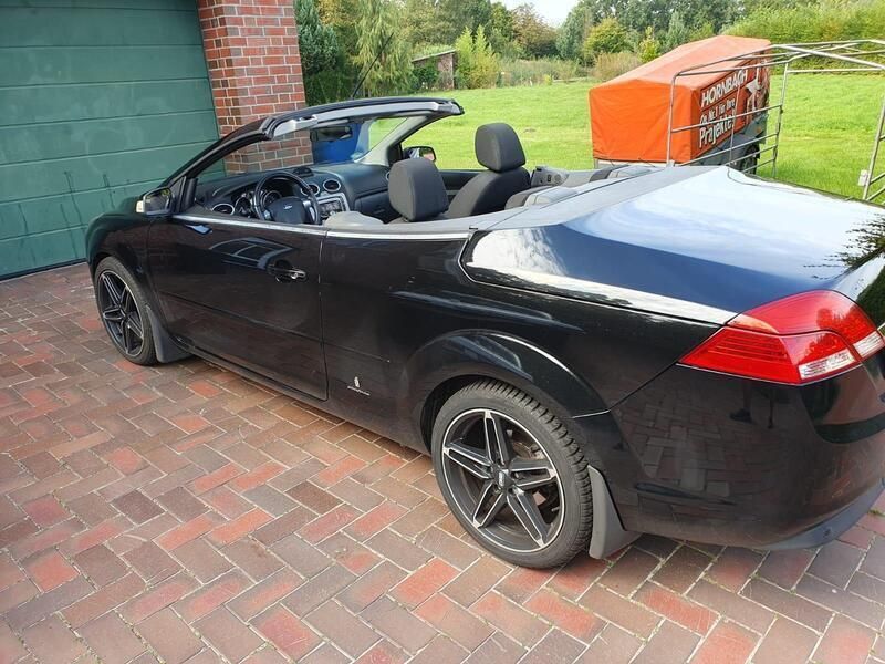 Schwarz Gebraucht 2008 Ford Focus Cabriolet Cabrio | 3.550 € (Fairer Preis) - Bild 1/4