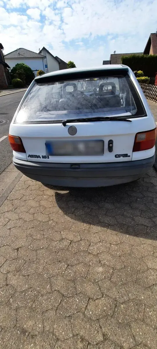 Używany Opel Astra 1993 Biały Hatchback