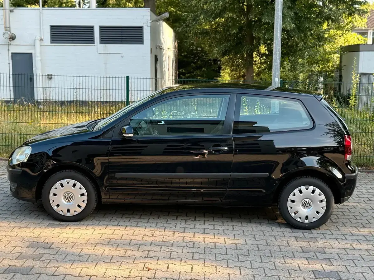 Gebraucht VW Polo Trendline 69 PS (50 kW) 2009 Schwarz Kleinwagen