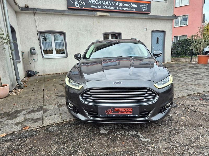Gebraucht Ford Mondeo Titanium 150 PS (110 kW) 2015 Grau Kombi