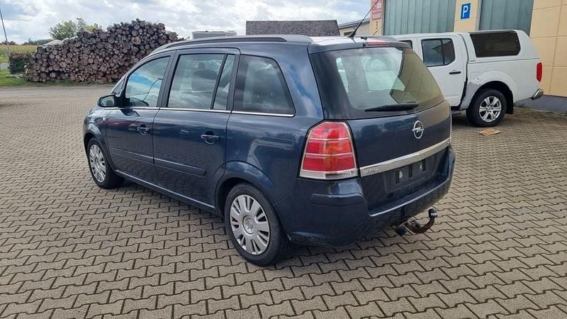 Gebraucht Opel Zafira Edition 140 PS (102 kW) 2007 Van / Kleinbus