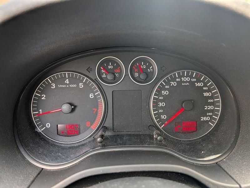 Gebraucht Audi A3 102 PS (75 kW) 2004 Silber Kleinwagen