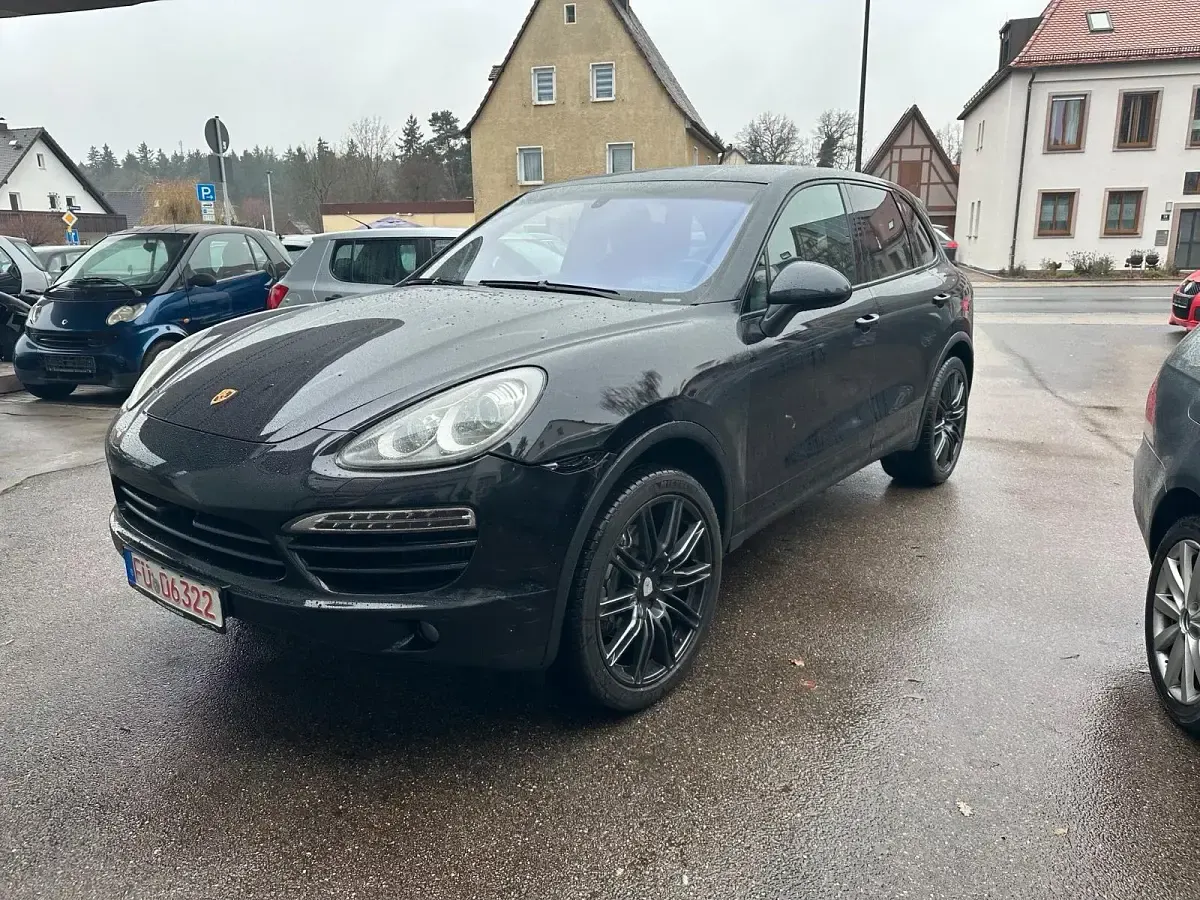 Gebraucht Porsche Cayenne 239 PS (175 kW) 2010 Schwarz SUV