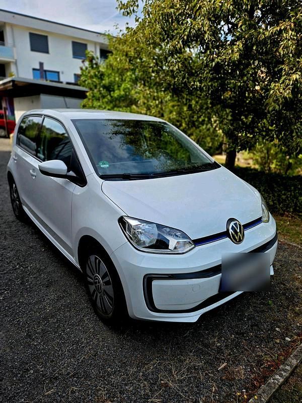 Weiß Gebraucht 2024 VW e-up! Edition Kleinwagen | 18.695 € (Superpreis) - Bild 1/4