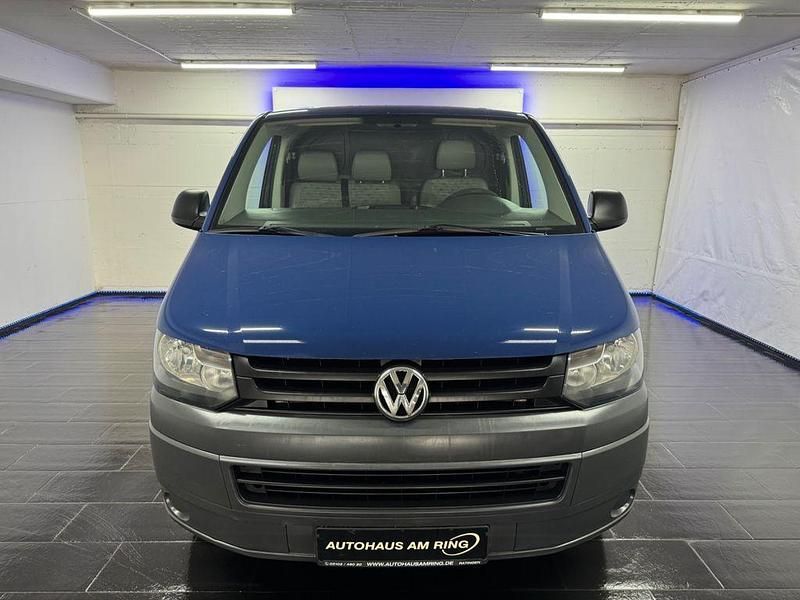 Second-hand VW Transporter 102 CP (75 kW) 2012 Albastru Van