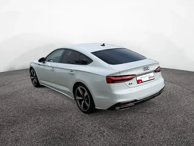Gebraucht Audi A5 Sportback Advanced Plus 204 PS (150 kW) 2022 Gletscherweiß metallic Kleinwagen
