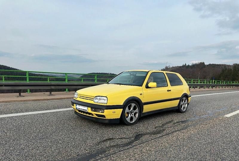 Gelb Gebraucht 1996 VW Golf III Conceptline Kleinwagen | 3.000 € (Superpreis) - Bild 1/3