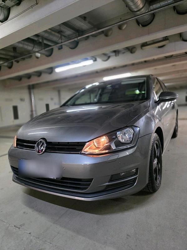 Gebraucht VW Golf VII 85 PS (62 kW) 2014 Grau Limousine