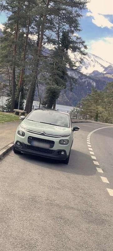 Gebraucht Citroën C3 Live 82 PS (60 kW) 2017 Grün Limousine