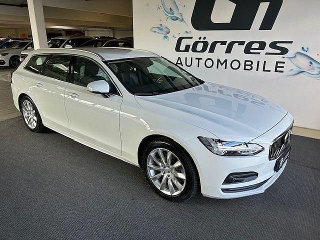 Gebraucht Volvo V90 Momentum 197 PS (144 kW) 2020 Weiß Kombi