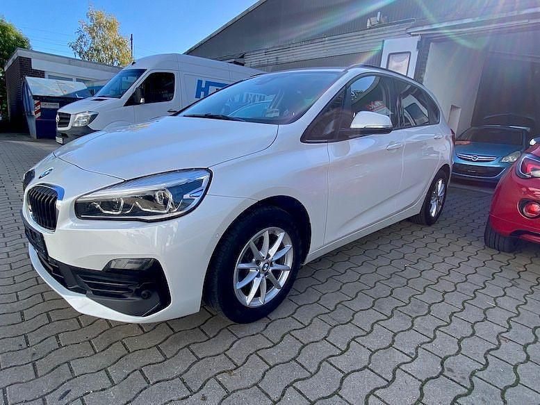 Gebraucht BMW 216 Performance 116 PS (85 kW) 2018 Weiß Kombi