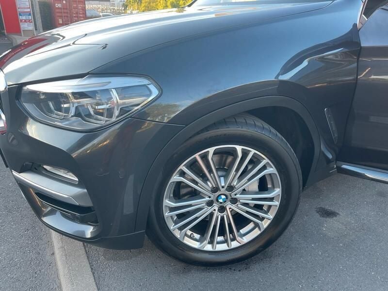 Grau Gebraucht 2018 BMW X3 Luxury Line SUV | 28.000 € (Guter Preis) - Bild 1/4