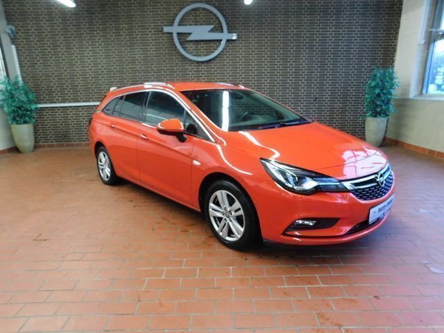Rot Gebraucht 2018 Opel Astra Innovation Kombi | 13.950 € (Etwas zu teuer) - Bild 1/4