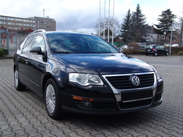 Gebraucht VW Passat 140 PS (102 kW) 2010 Schwarz Kombi
