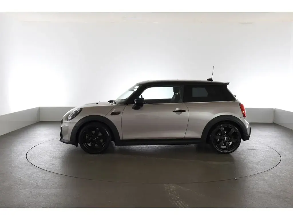 Używany Mini Cooper S Classic 178 KM (130 kW) 2022 Szary Hatchback