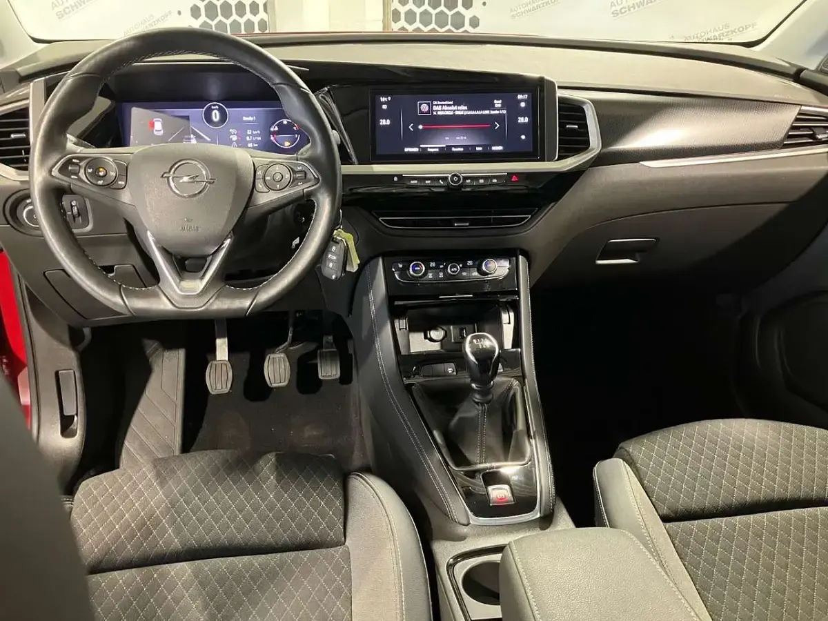 Gebraucht Opel Grandland X 131 PS (96 kW) 2022 Rubin rot SUV