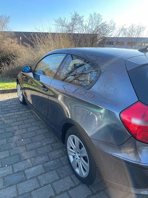 Gebraucht BMW 118 143 PS (105 kW) 2008 Grau Kleinwagen