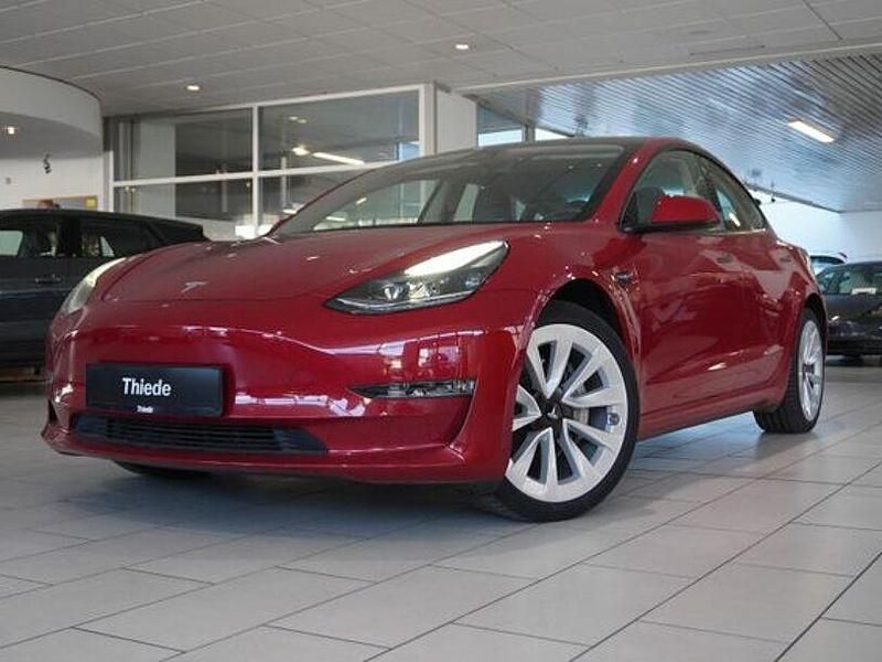 Gebraucht Tesla Model 3 366 kW (498 PS) 2022 Rot metallic Limousine