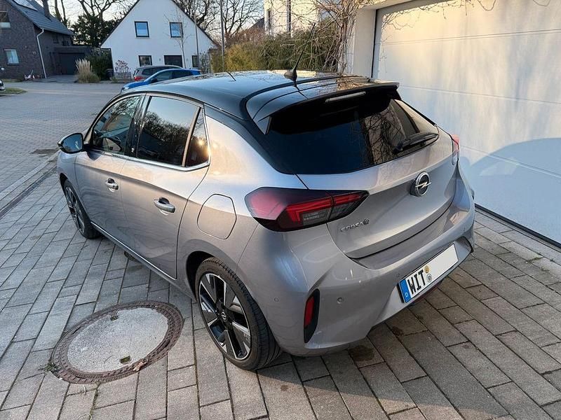 Gebraucht Opel Corsa-e Ultimate 100 kW (136 PS) 2022 Silber Kleinwagen