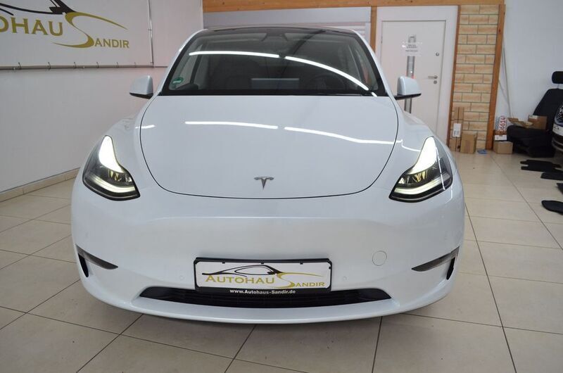 Gebraucht Tesla Model Y Long Range AWD 378 kW (514 PS) 2021 Weiß SUV