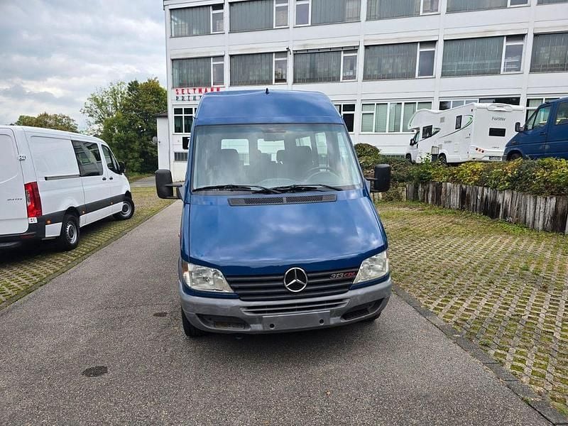 Blau Gebraucht 2001 Mercedes Sprinter Van | 7.735 € (Fairer Preis) - Bild 1/4