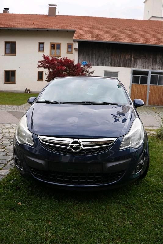 Blau Gebraucht 2011 Opel Corsa Satellite Kleinwagen | 2.500 € (Guter Preis) - Bild 1/4