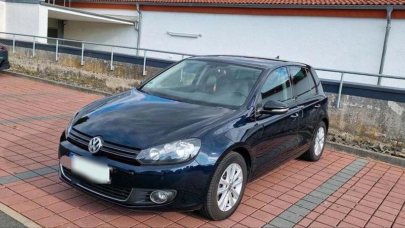 Blau Gebraucht 2011 VW Golf VI Style Limousine | 6.900 € (Fairer Preis) - Bild 1/4