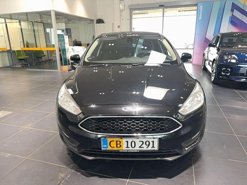 Gebraucht Ford Focus ST-Line 120 PS (88 kW) 2016 Schwarz Limousine