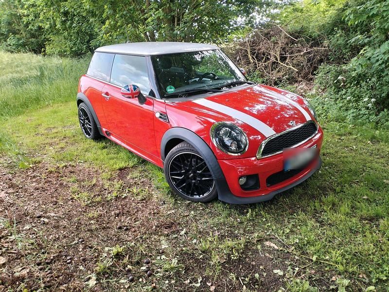 Rot Gebraucht 2012 Mini Cooper Kleinwagen | 7.000 € (Guter Preis) - Bild 1/4