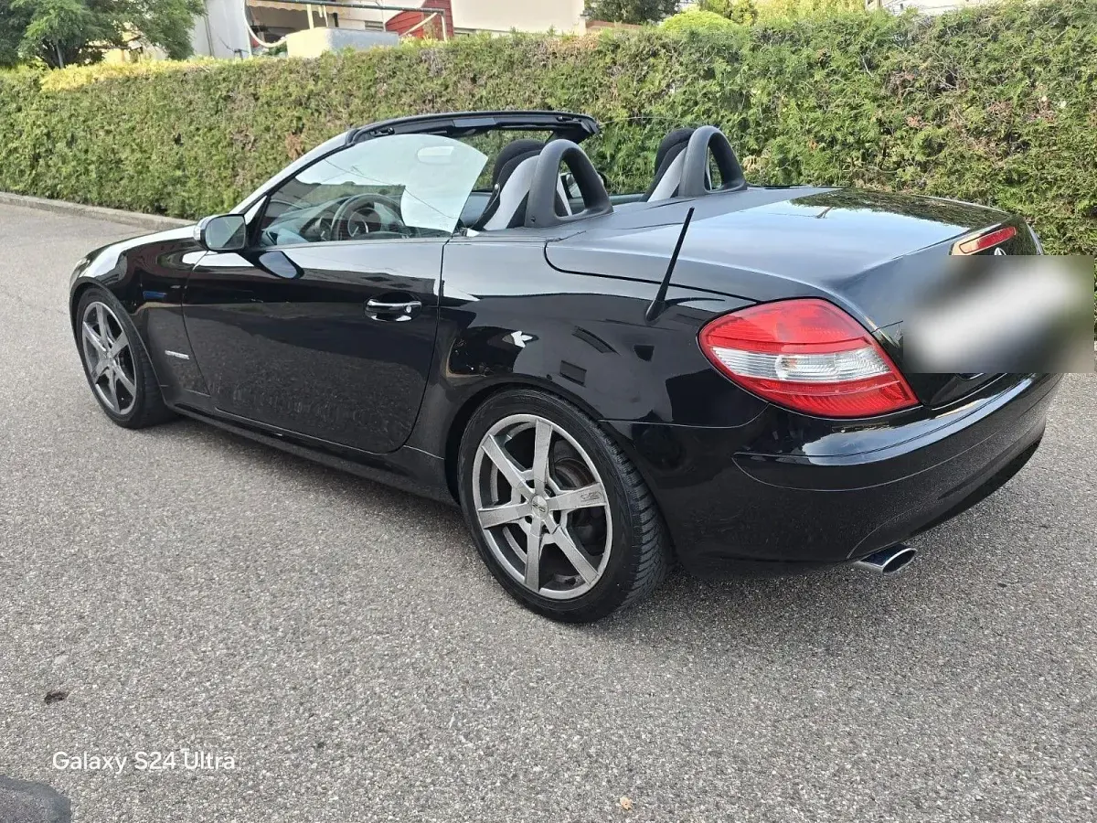 Gebraucht Mercedes SLK200 163 PS (119 kW) 2007 Schwarz Cabrio