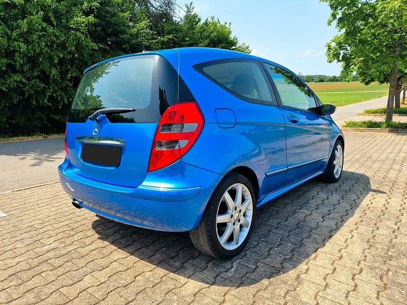 Gebraucht Mercedes A170 Avantgarde 116 PS (85 kW) 2007 Blau Coupé