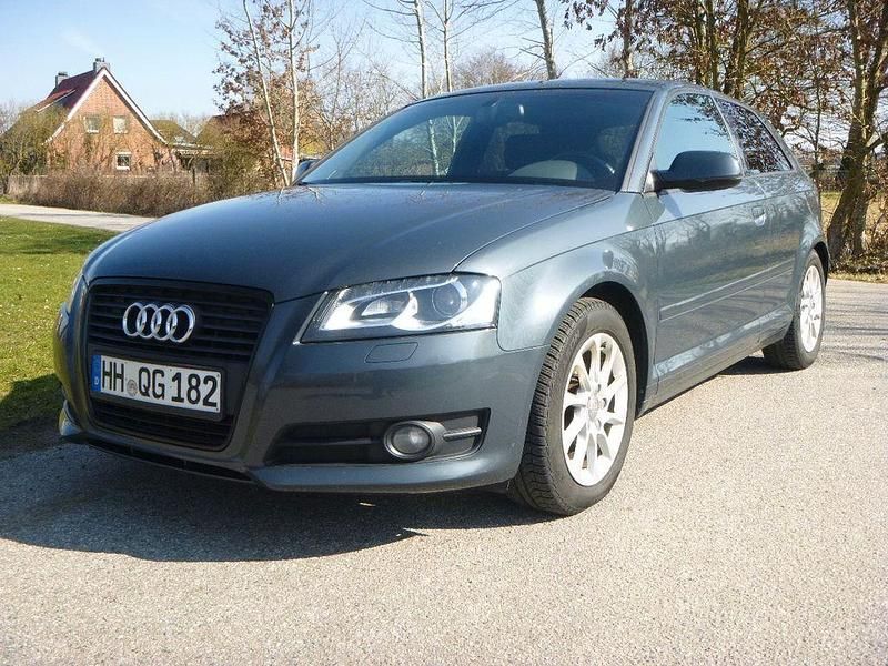 Usata Audi A3 Ambition 105 CV (77 kW) 2012 Grigio Utilitaria