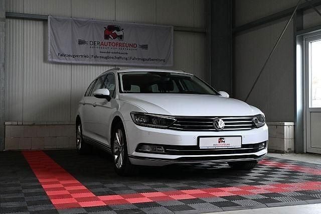Weiß Gebraucht 2019 VW Passat Highline Kombi | 17.490 € (Fairer Preis) - Bild 1/4