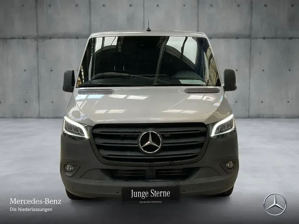 Gebraucht Mercedes Sprinter 143 PS (105 kW) 2021 Silber Van
