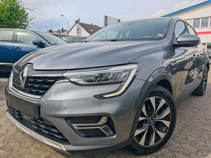 Gebraucht Renault Arkana 143 PS (105 kW) 2023 Grau SUV