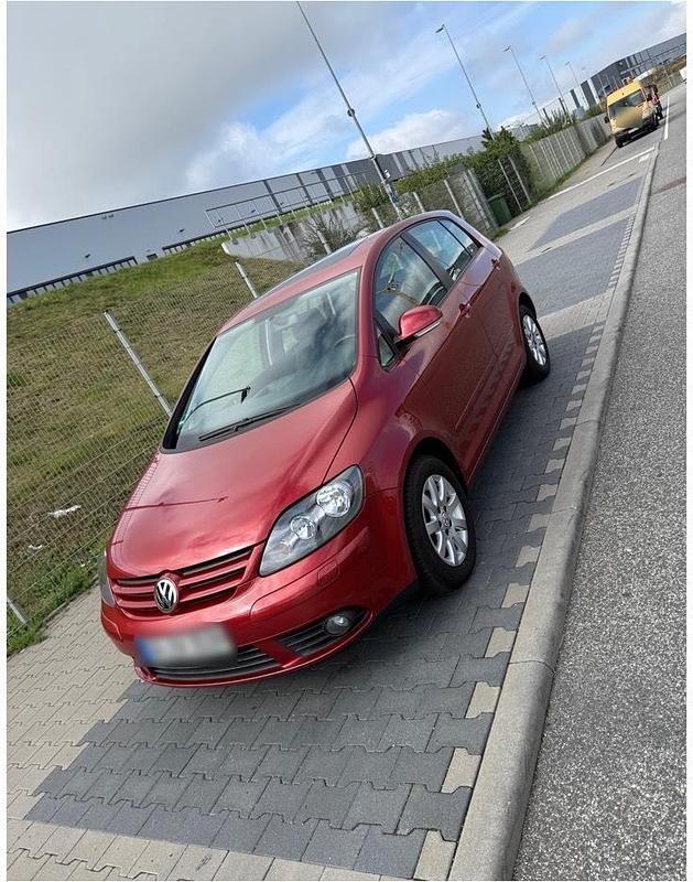 Rot Gebraucht 2005 VW Golf Plus Cross Van / Kleinbus | 6.499 € (Etwas zu teuer) - Bild 1/4