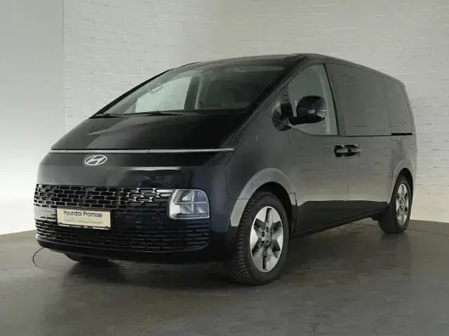 Gebraucht Hyundai Staria Prime 225 PS (165 kW) 2025 Schwarz Van / Kleinbus