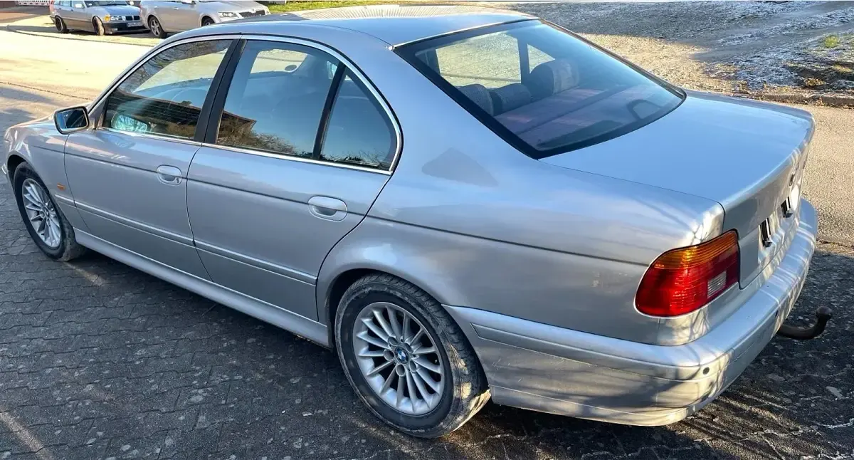 Gebraucht BMW 525 192 PS (141 kW) 2002 Silber Limousine