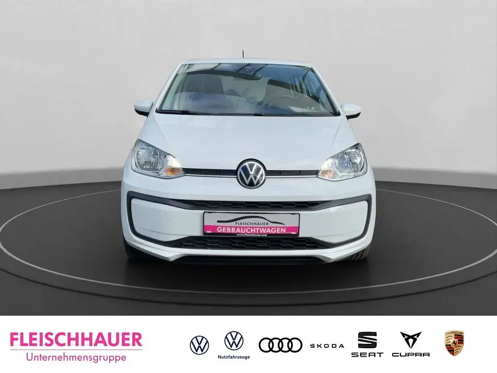 Second-hand VW up! 65 CP (47 kW) 2022 Alb Hatchback